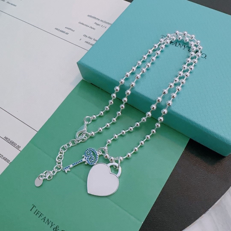 T*f*ny necklaces